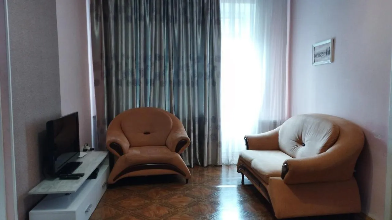 2К. Центр Возле Гуливера.Бассейная 10 location